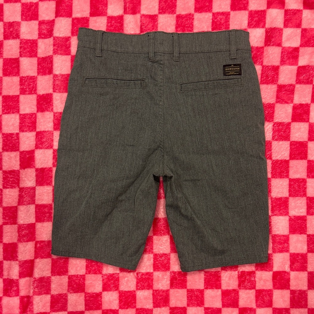 Quiksilver Men's Charcoal Flat Front Shorts - Picture 6 of 6